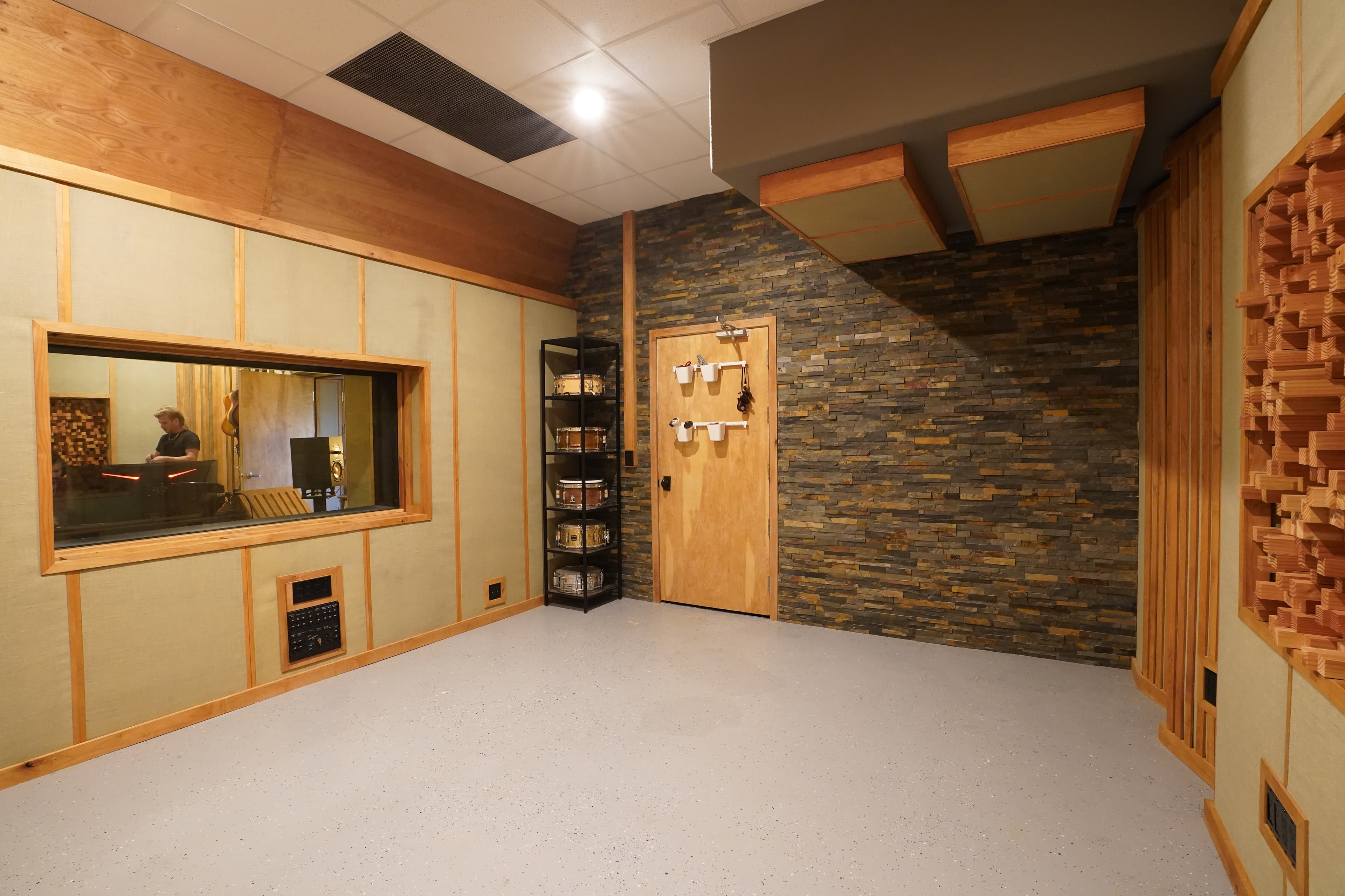 Picture of Dryw's studio